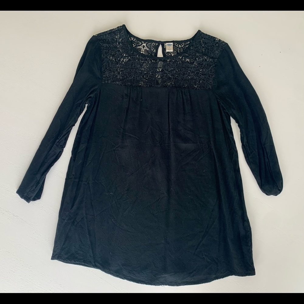 Long sleeve with lace on top medium